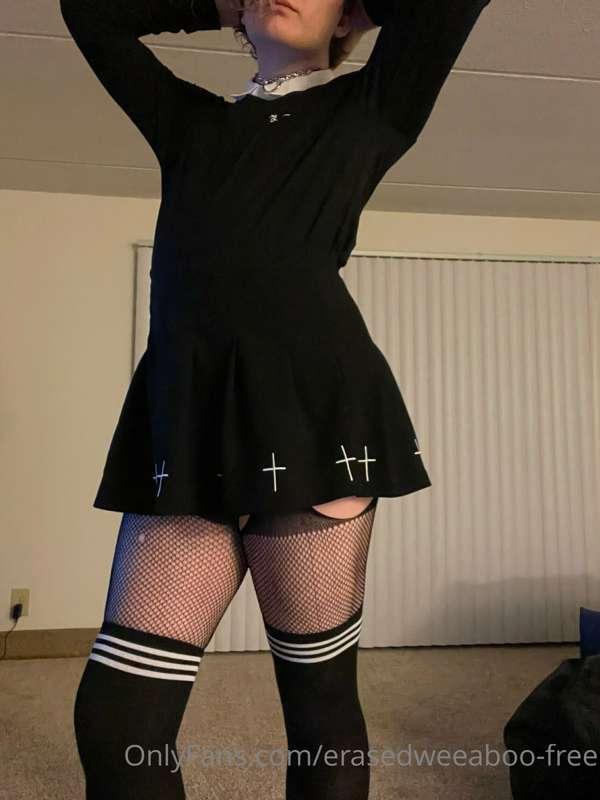 erasedweeaboo-free image #0