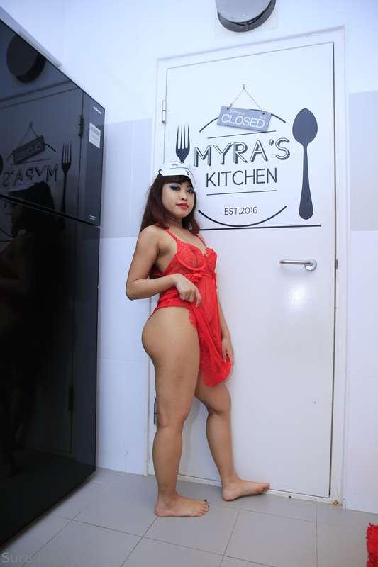 I will be serving my body for the menu 😝