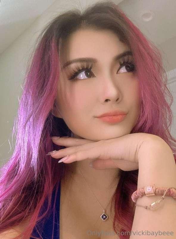 What am I thinking about? First person to guess correctly wi..