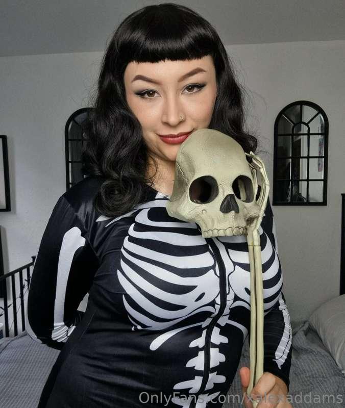 are you a monster? 'cause you look FrankenFine 💀💕🧟‍♀️