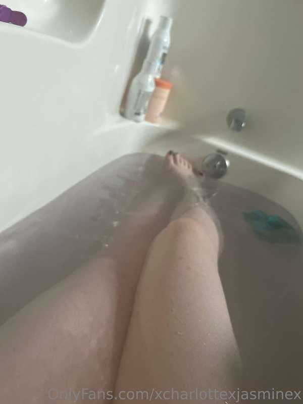 I <3 bath bombs