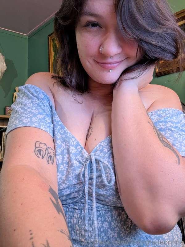 Click like if you want to see me take my dress off. ;) 