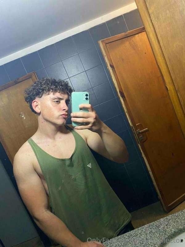 😈 FREE SUBSCRIPTION 😈
@thebullx

come have fun with my huge ..