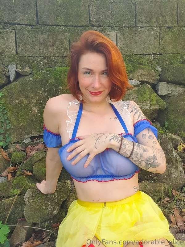 I’m Snow White!I’m sending you my naughty adventures very so..