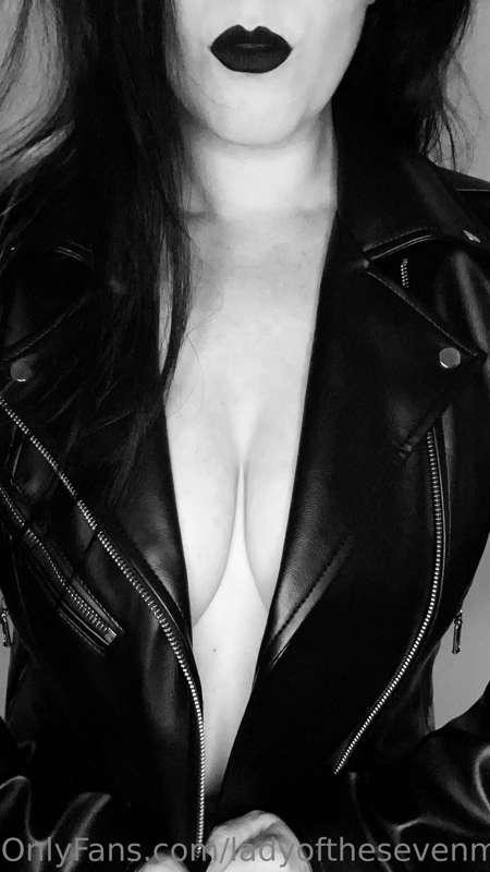 Leather on skin 🖤