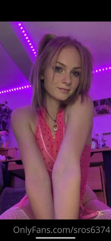 Cute & cuddly 💖💚

~repost since deleted. I’m making up for i..