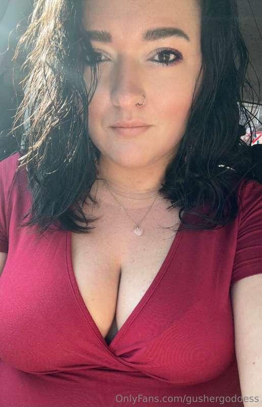 Wouldn’t I look better without a shirt? 🤭😈