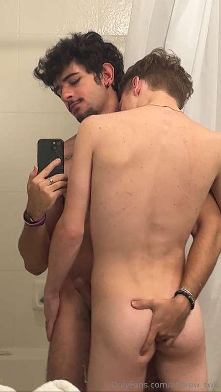 I wrecked this twink's throat heheh