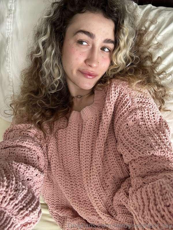 i've had a long day... help me relax? 😋