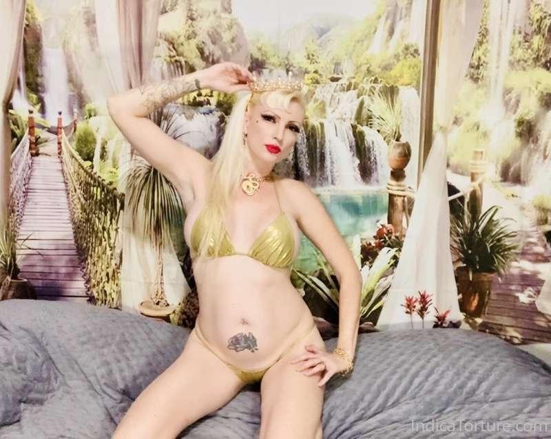I’ll put the naughty photo post from this shoot up later thi..