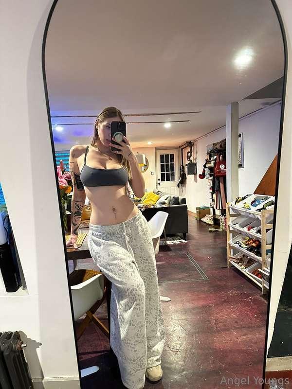 This outfit says “good girl.” But the way I wear it? Screams..