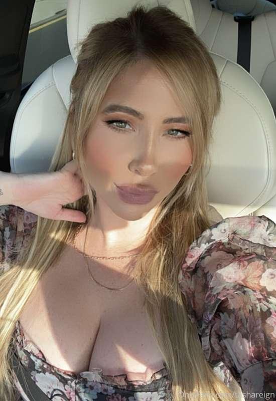 Morning love bugs! What’s everyone up to?🥰