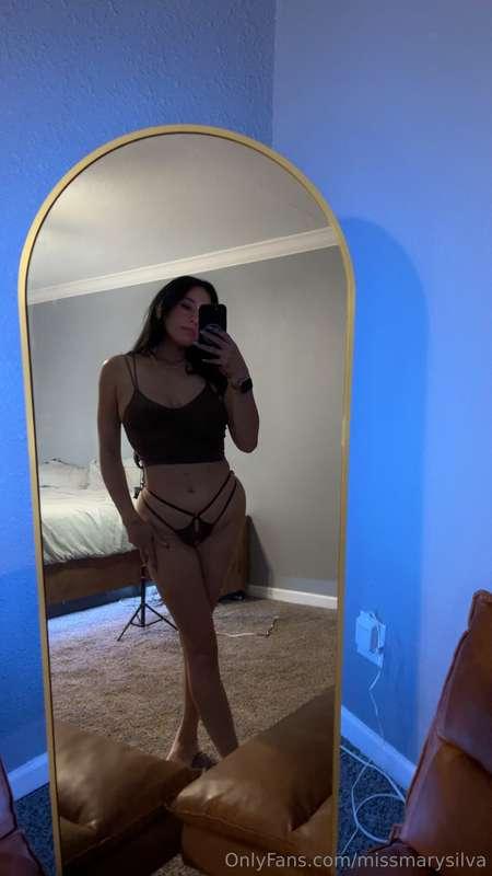 missmarysilva image #0