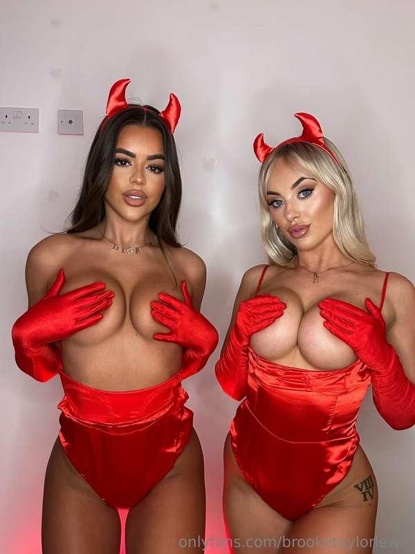 hand bra or no hand bra? @rhiannonblue