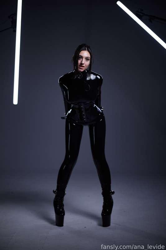 ana_levide image #123
