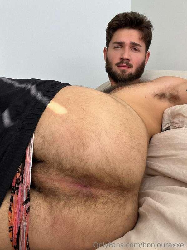 Like this post if you would cum inside my hole,
or Leave a c..