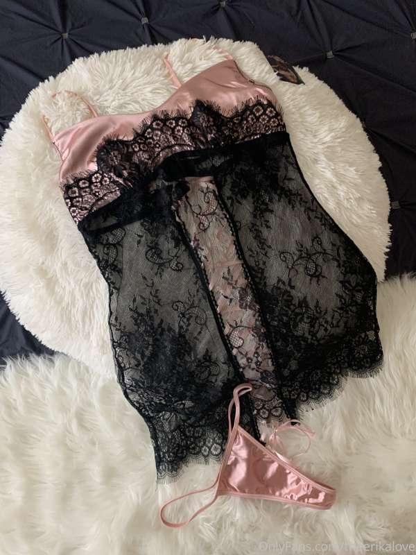New lingerie... pics coming soon! 🍑🍆💦