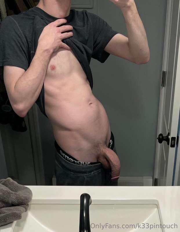 Another Friday alone, lets have some fun?