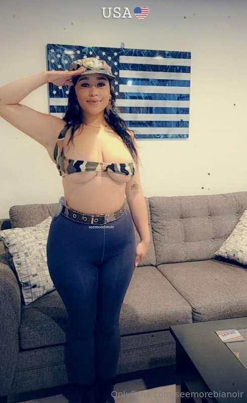 Happy Veteran’s Day! I’m An Air-Force Family ❤️🤍💙