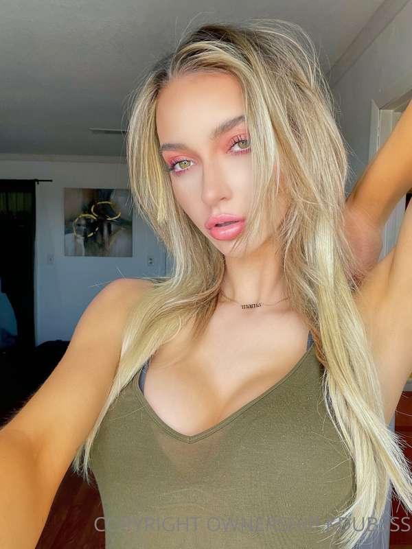 You know what messy hair means 😏