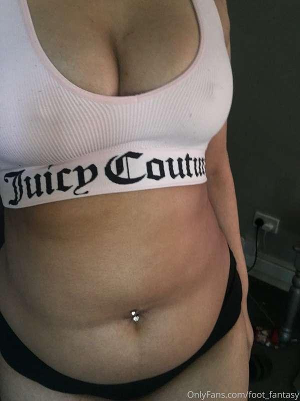 💦💦 Swipe to see a juicy surprise 💦💦