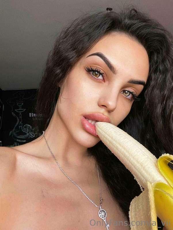 I want your cock😈🍌