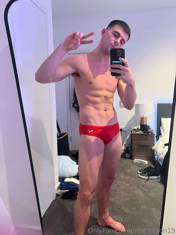 Red for December + Christmas 🎄