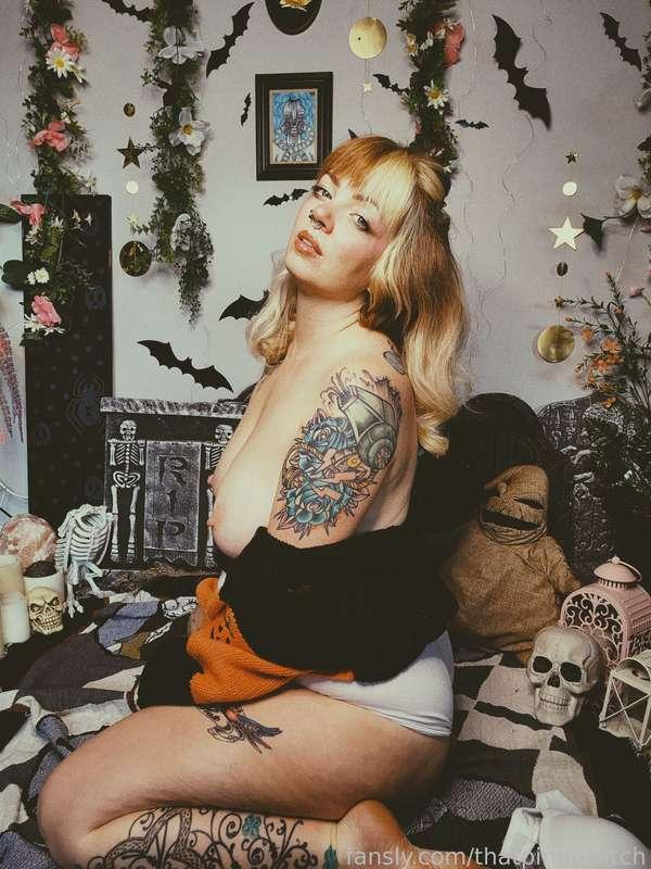 thatpinupwitch image #11