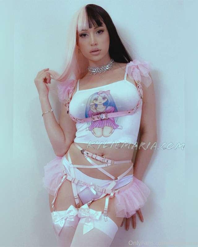 ready for the honeymoon 💕☁️