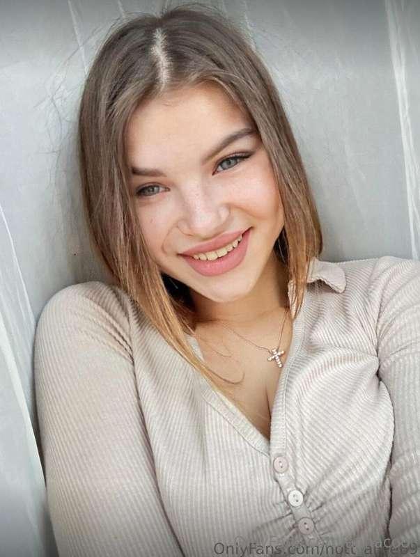🟢CLICK HERE - @brokewh0re lice69 🟢My fetish will make YOU cr..