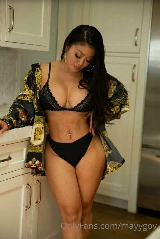 when you’re hungry but you’re the only snack in the house…