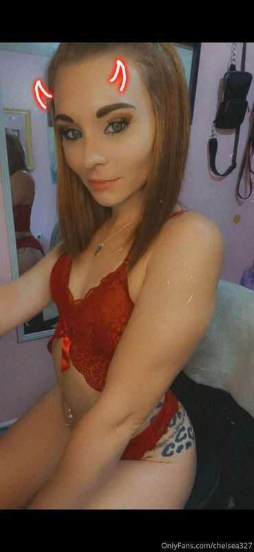 ✨Sneak Peak✨
Come watch me try on some outfits. 
I was horny..