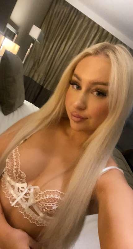 I have a facial fetish fyi x
