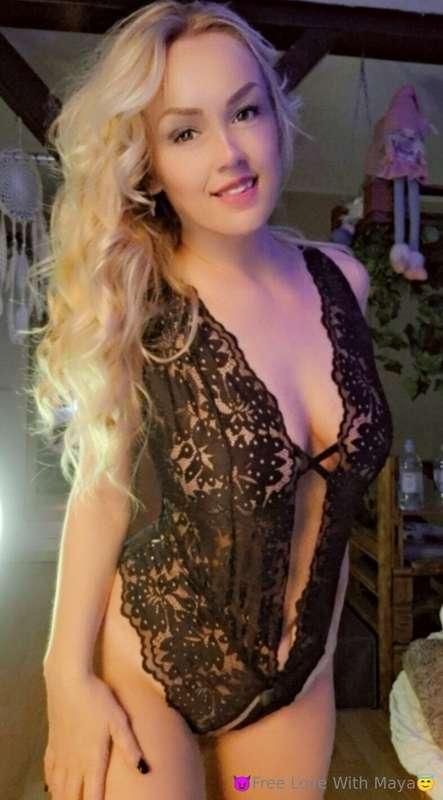 Új fekete ruci.😍 Holnap megmutatom "kézrátéttel" is. 😜😜