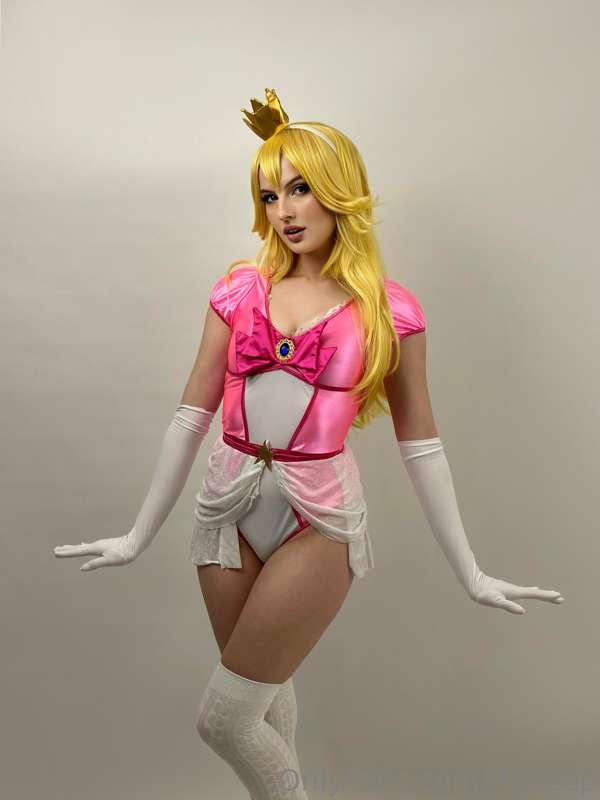 She’s called princess peach 🍑 for a reason 🫣🙊