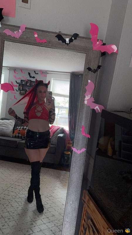 queenbitch1998 image #1