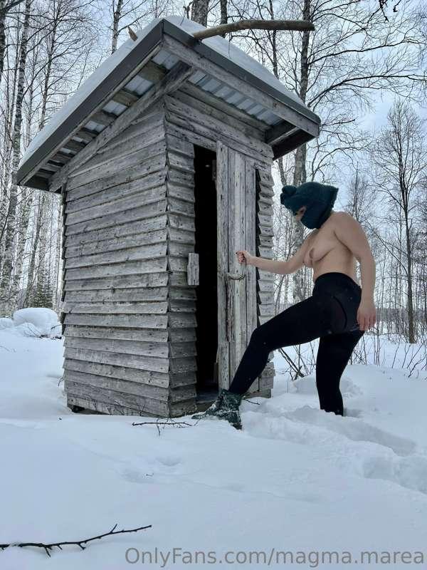 Quando scappa…scappa…e poi si sa che il freddo stimola…❄️🥶 q..