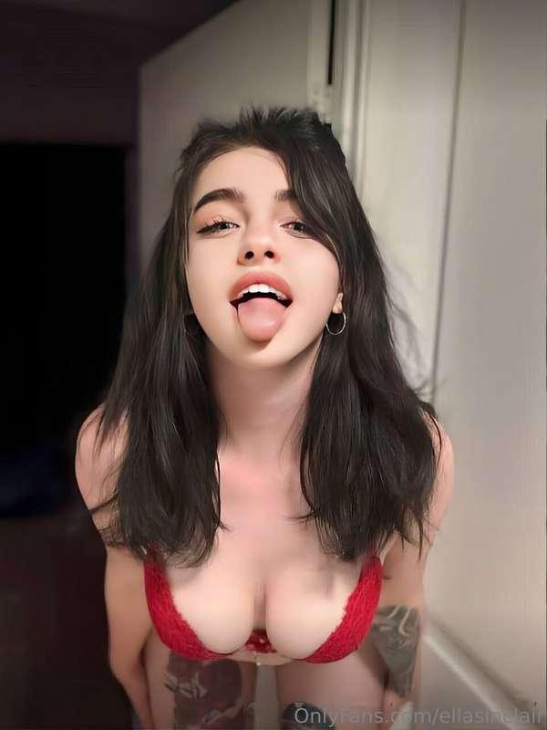 Follow for FREE @eva_hollywood  🤤
You won't be able to keep ..