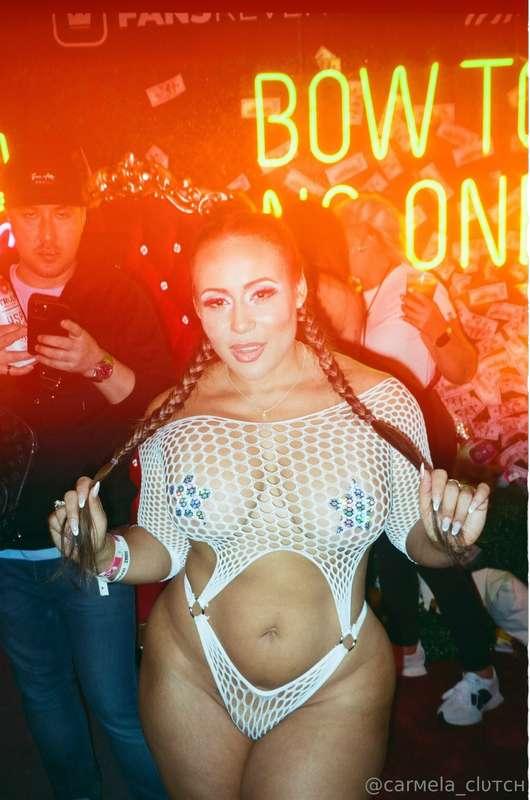 take me back to AVN.. what a good fkn time