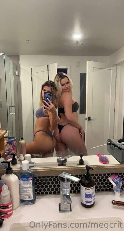 we’re going live at 9est tonight 😈 @tali_kaitlyn