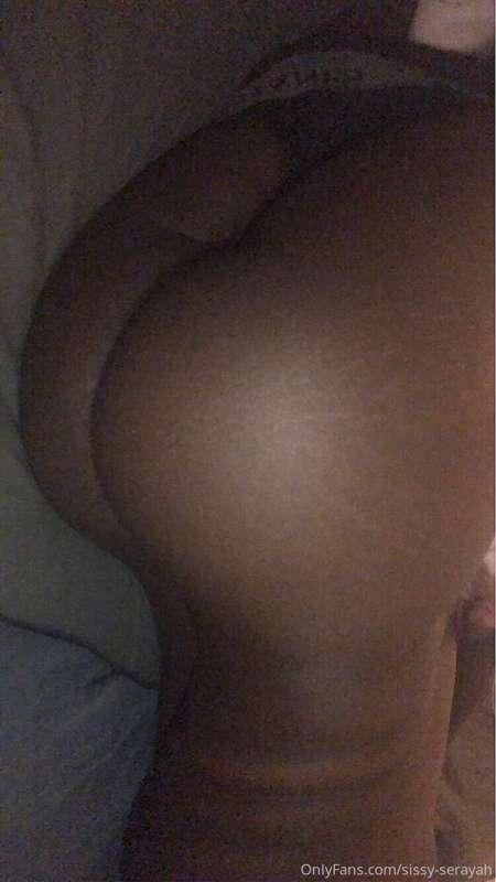 My ASS & Boy Clit 🖤 (Check ur inbox) lounging in bed being l..