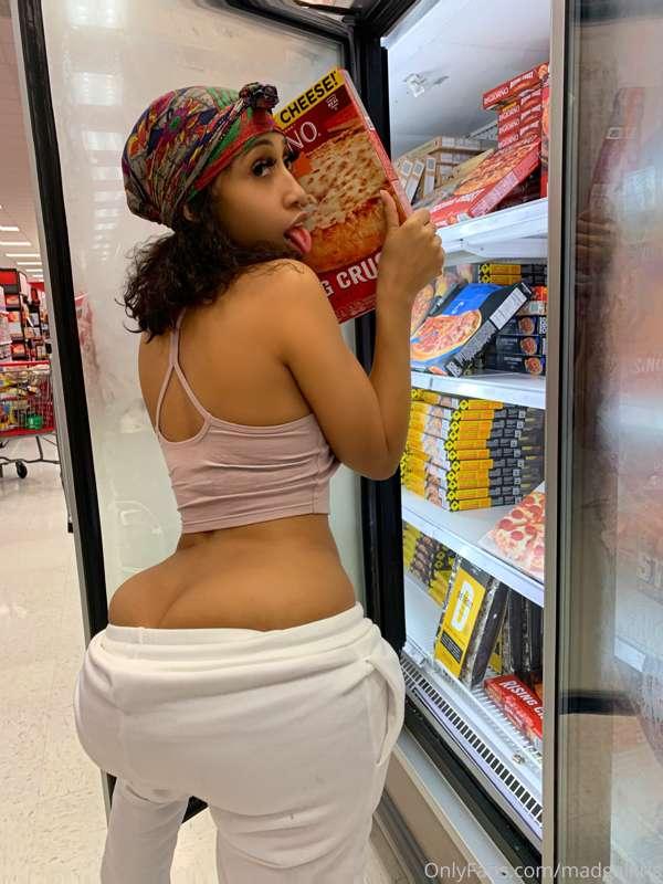 Do I look like a snack? 💋