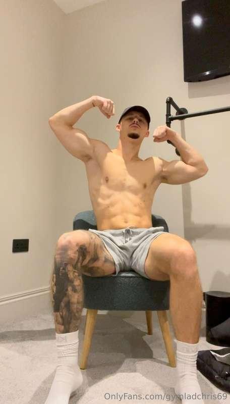 Socks, muscles or armpits? Today you can have all boy 😈