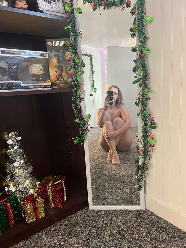 nerd_nympho image #2