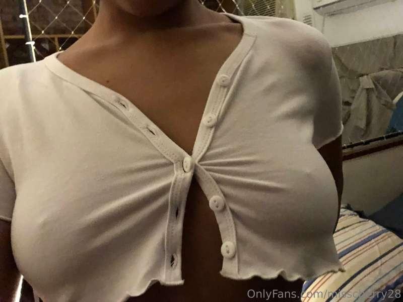 I want to fulfill all your fantasies😍😈