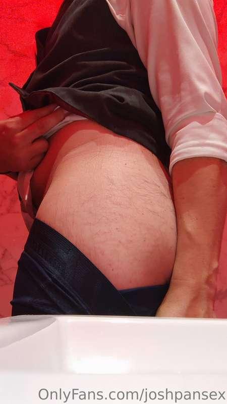 🤔Am I wrong for being horny 😏 every shift at work babe👑?