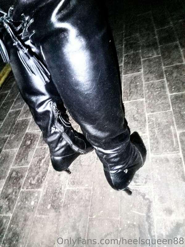 🖤🖤my overknee leather boots 🖤🖤