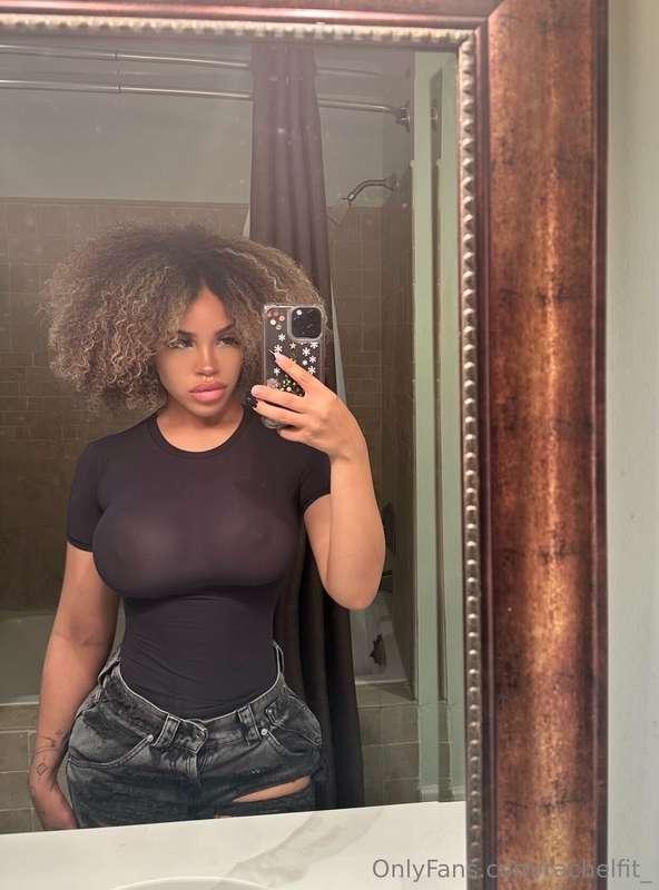 I wanna send you pics all day 