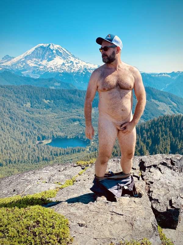 Love hiking naked.  🐻😈🏔