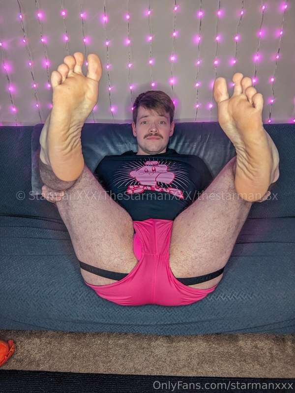 Swipe to see what these pink shorts are hiding ➡️👀